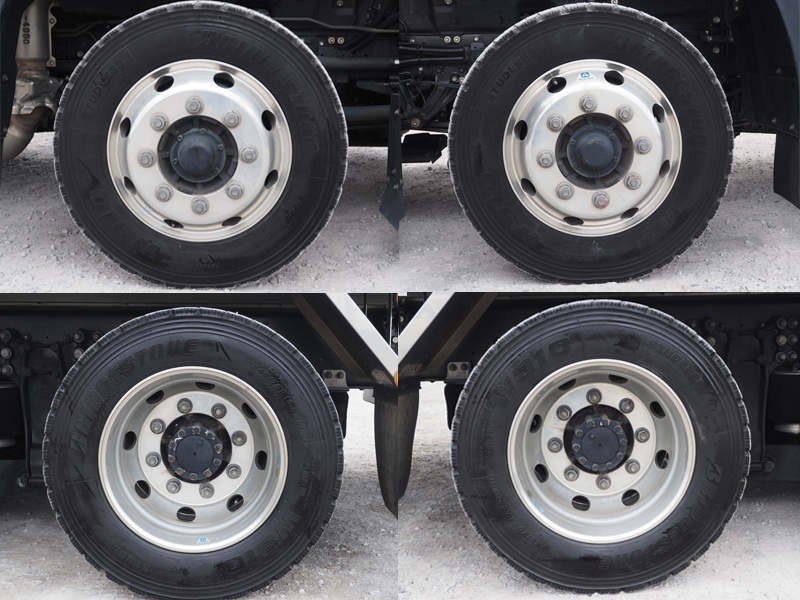 いすゞ ギガ ウイング車 大型 QKG-CYJ77B 年式 H28[写真45]