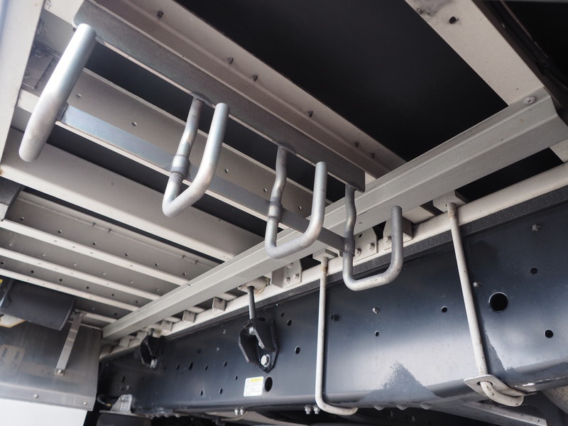 いすゞ ギガ ウイング車 大型 QKG-CYJ77B 年式 H28[写真42]