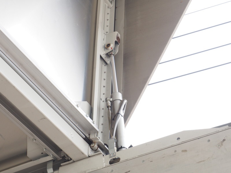 三菱ふそう ファイター ウイング車 中型 PDG-FK64F 年式 H20[写真17]