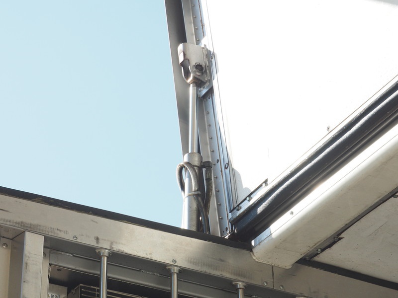 三菱ふそう ファイター 冷凍ウイング 中型 PDG-FK61F 年式 H19[写真24]