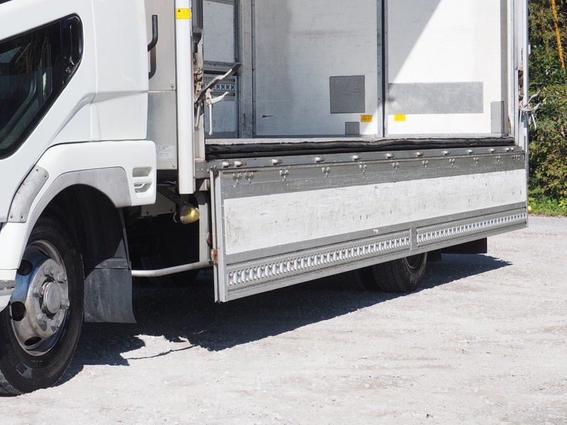 三菱ふそう ファイター 冷凍ウイング 中型 PDG-FK61F 年式 H19[写真23]