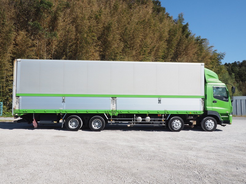 いすゞ ギガ ウイング車 大型 PDG-CYJ77W8 年式 H21[写真08]