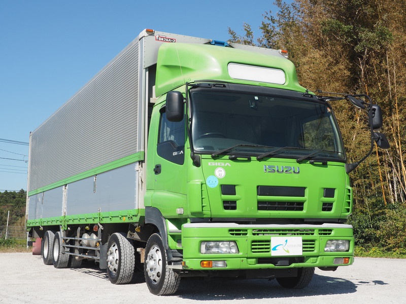 いすゞ ギガ ウイング車 大型 PDG-CYJ77W8 年式 H21[写真04]
