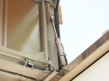 三菱ふそう スーパーグレート ウイング車 大型 QKG-FS54VZ 年式 H24 [写真23]