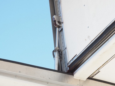 三菱ふそう ファイター 冷凍ウイング 中型 PDG-FK61F 年式 H19 [写真18]