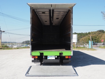 いすゞ ギガ ウイング車 大型 PDG-CYJ77W8 年式 H21 [写真23]