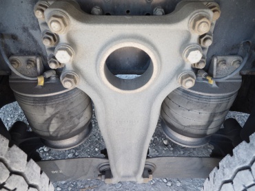 いすゞ ギガ ウイング車 大型 PDG-CYJ77W8 年式 H21 [写真34]