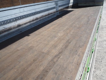 いすゞ ギガ ウイング車 大型 PDG-CYJ77W8 年式 H21 [写真13]