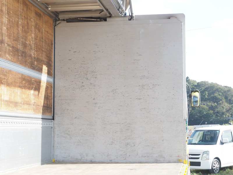 いすゞ ギガ ウイング車 大型 PDG-CYJ77W8 年式 H20[写真14]