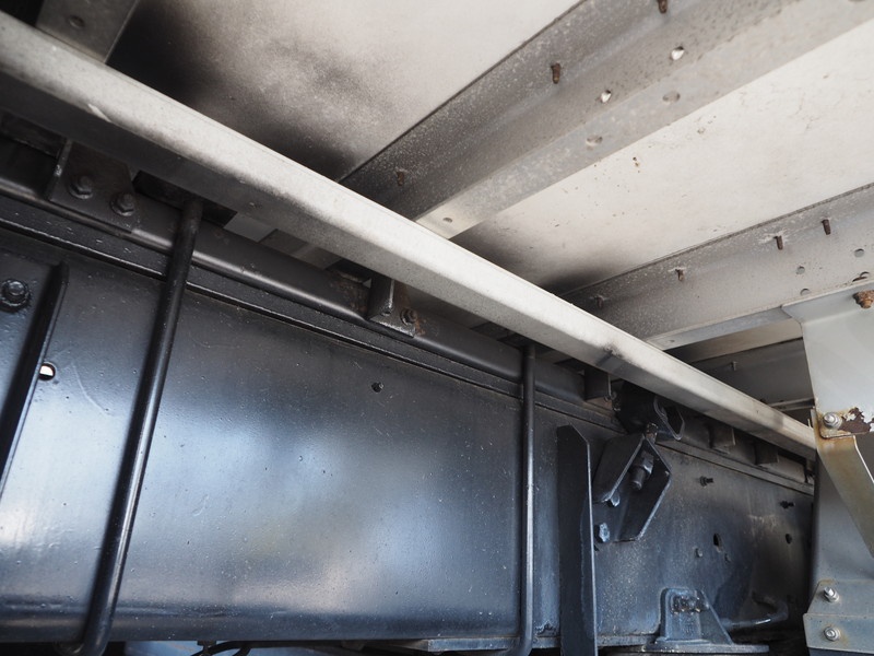 いすゞ ギガ ウイング車 大型 PDG-CYJ77W8 年式 H20[写真41]