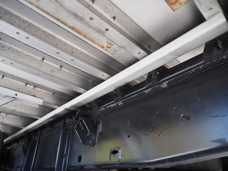 いすゞ ギガ ウイング車 大型 PDG-CYJ77W8 年式 H20[写真42]