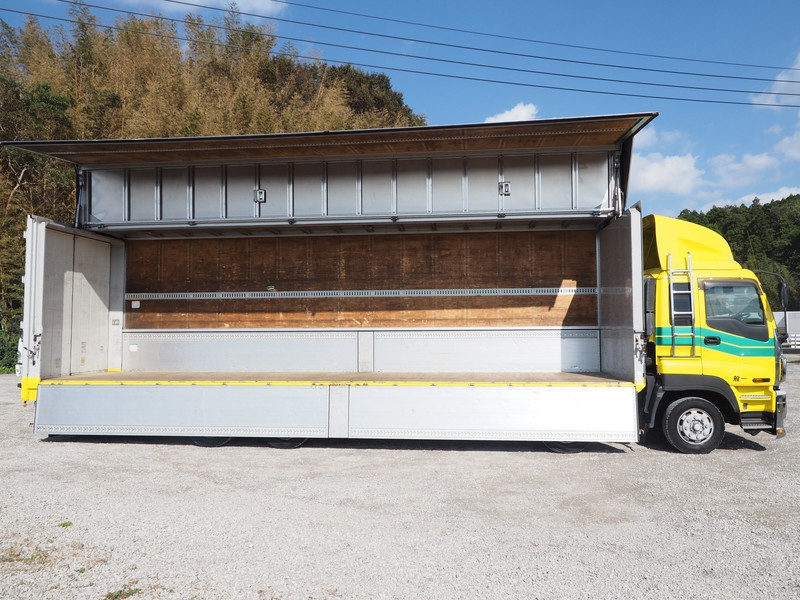 いすゞ ギガ ウイング車 大型 PDG-CYJ77W8 年式 H20[写真09]