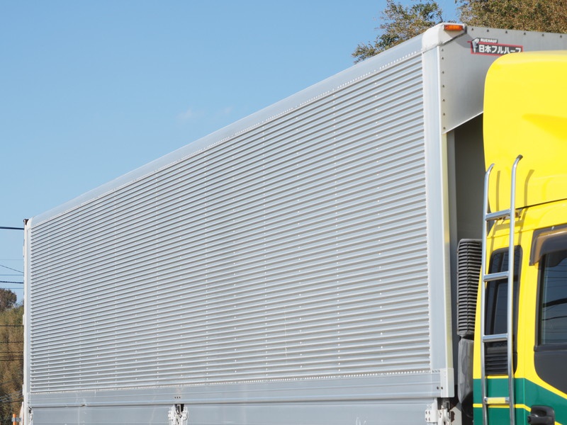 いすゞ ギガ ウイング車 大型 PDG-CYJ77W8 年式 H20[写真08]