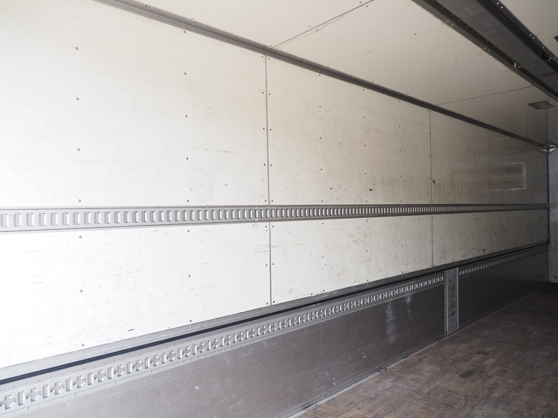 いすゞ ギガ 冷凍ウイング 大型 PKG-CYJ77W8 年式 H20[写真30]