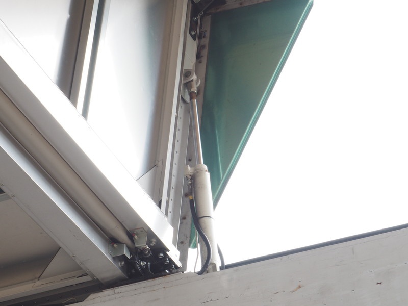 日野 グランドプロフィア ウイング車 大型 LKG-FW1EXBG 年式 H24[写真17]