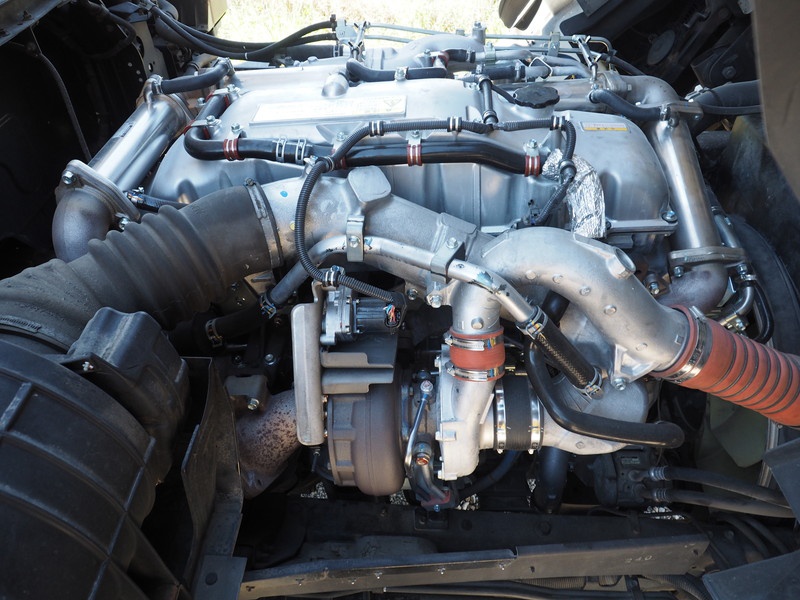 いすゞ ギガ ウイング車 大型 QKG-CYJ77A 年式 H24[写真47]