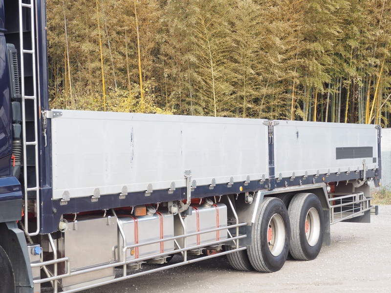 UDトラックス クオン 平ボディ 大型 PKG-CW4ZA 年式 H21[写真13]