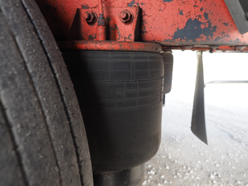 UDトラックス クオン 平ボディ 大型 PKG-CW4ZA 年式 H21[写真32]