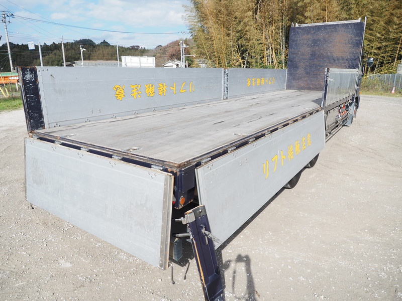 UDトラックス クオン 平ボディ 大型 PKG-CW4ZA 年式 H21[写真21]