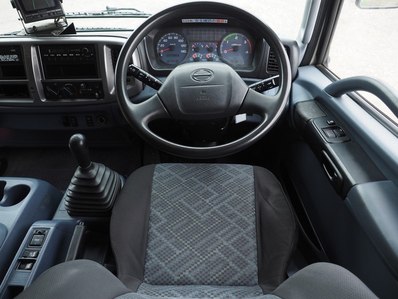 日野 レンジャー バン車 中型 ADG-FD7JLWG 年式 H18[写真17]