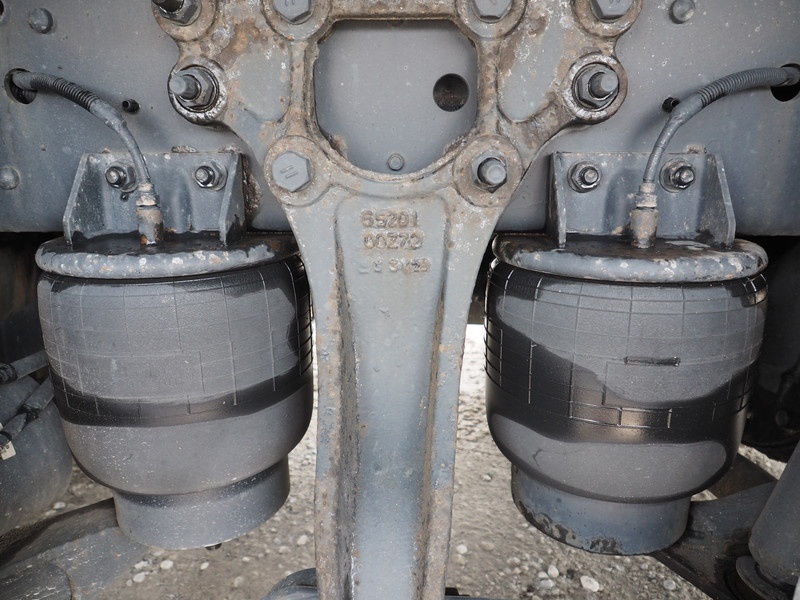 UDトラックス クオン 冷凍バン 大型 QKG-CG5ZA 年式 H26[写真29]