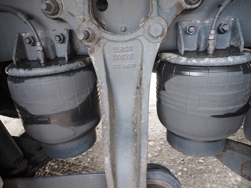 UDトラックス クオン 冷凍バン 大型 QKG-CG5ZA 年式 H26[写真31]