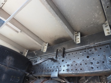 いすゞ エルフ バン車 小型 BDG-NPR85AN 年式 H21 [写真23]