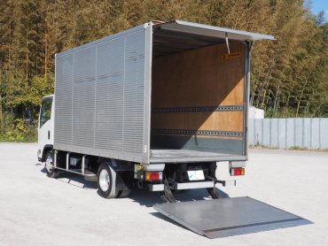 いすゞ エルフ バン車 小型 BDG-NPR85AN 年式 H21 [写真13]