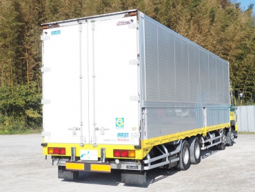 いすゞ ギガ ウイング車 大型 PDG-CYJ77W8 年式 H20 [写真05]