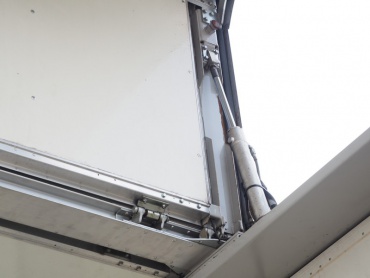 いすゞ ギガ 冷凍ウイング 大型 PKG-CYJ77W8 年式 H20 [写真25]