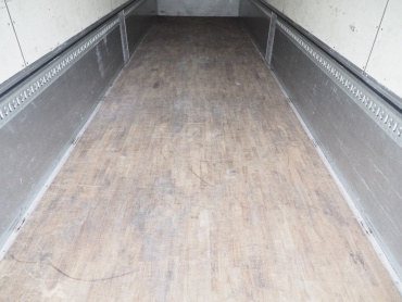 いすゞ ギガ 冷凍ウイング 大型 PKG-CYJ77W8 年式 H20 [写真29]