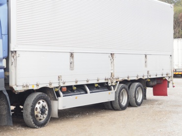 いすゞ ギガ 冷凍ウイング 大型 PKG-CYJ77W8 年式 H20 [写真21]