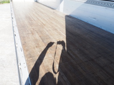 いすゞ ギガ ウイング車 大型 QKG-CYJ77A 年式 H24 [写真13]