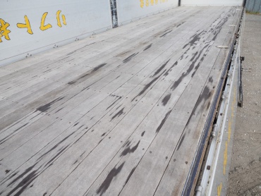 UDトラックス クオン 平ボディ 大型 PKG-CW4ZA 年式 H21 [写真18]