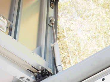 日野 グランドプロフィア ウイング車 大型 BDG-FW1EXYG 年式 H21 [写真25]