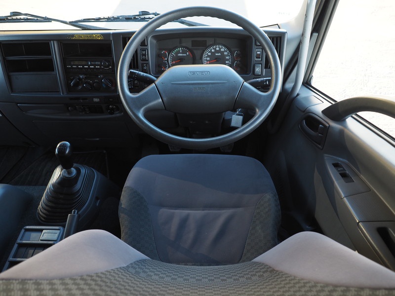 いすゞ フォワード バン車 中型 TKG-FRR90T2 年式 H25[写真23]