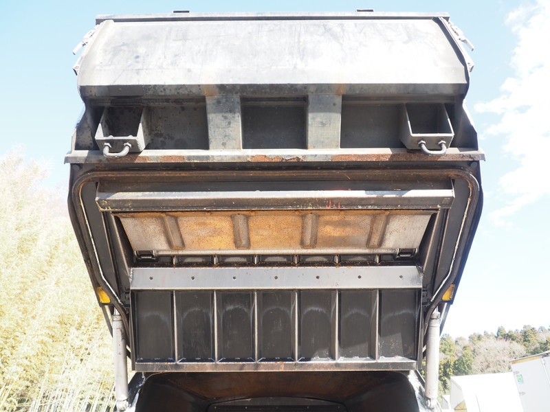 いすゞ エルフ パッカー 小型 BDG-NPR85AN 年式 H22[写真16]