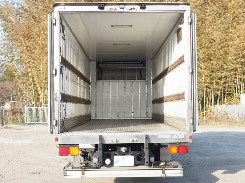 いすゞ フォワード 冷凍バン 中型 PKG-FRR90S2 年式 H19[写真13]