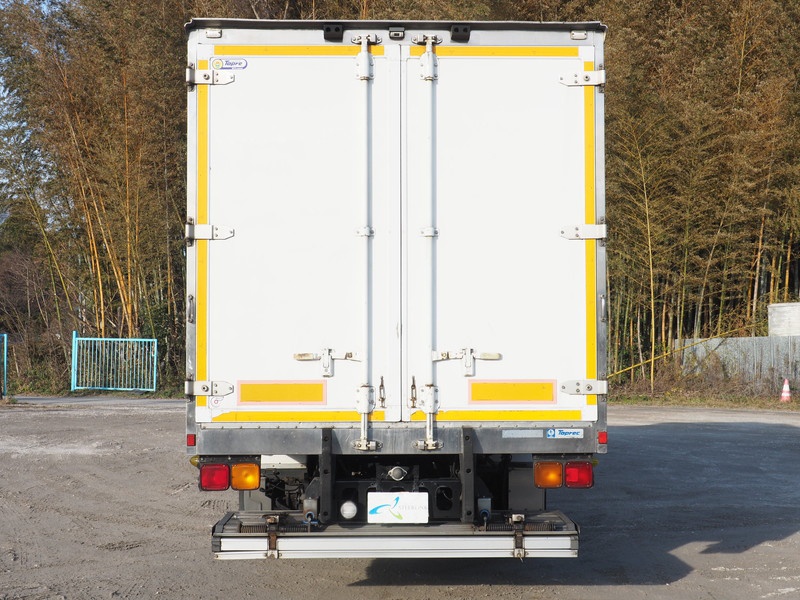 いすゞ フォワード 冷凍バン 中型 PKG-FRR90S2 年式 H19[写真06]