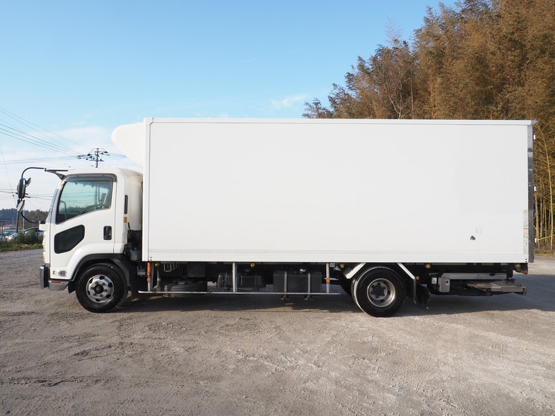 いすゞ フォワード 冷凍バン 中型 PKG-FRR90S2 年式 H19[写真10]