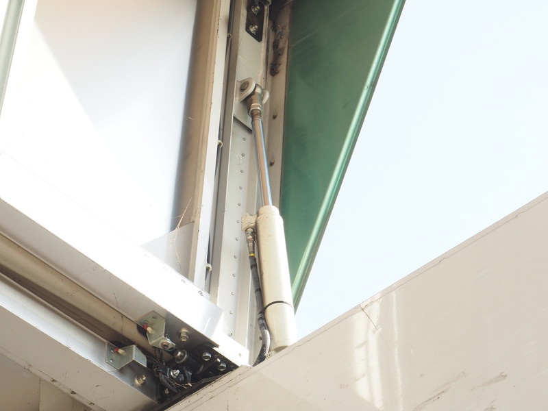 日野 グランドプロフィア ウイング車 大型 LKG-FW1EXBG 年式 H24[写真18]