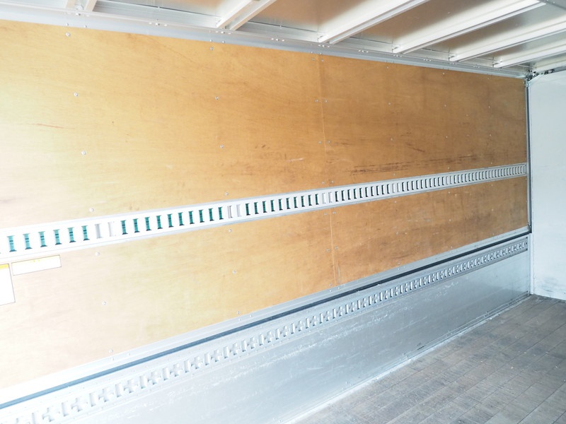 いすゞ エルフ ウイング車 小型 SKG-NPR85AN 年式 H23[写真29]