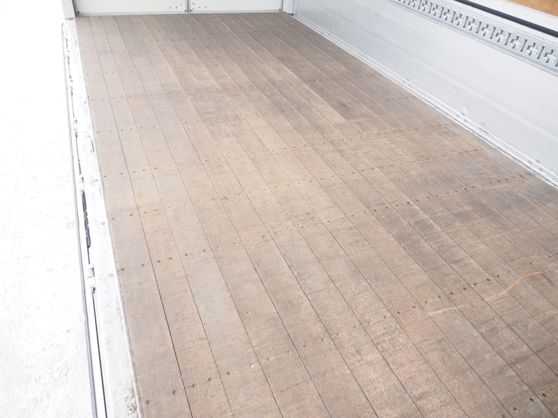 いすゞ エルフ ウイング車 小型 SKG-NPR85AN 年式 H23[写真13]