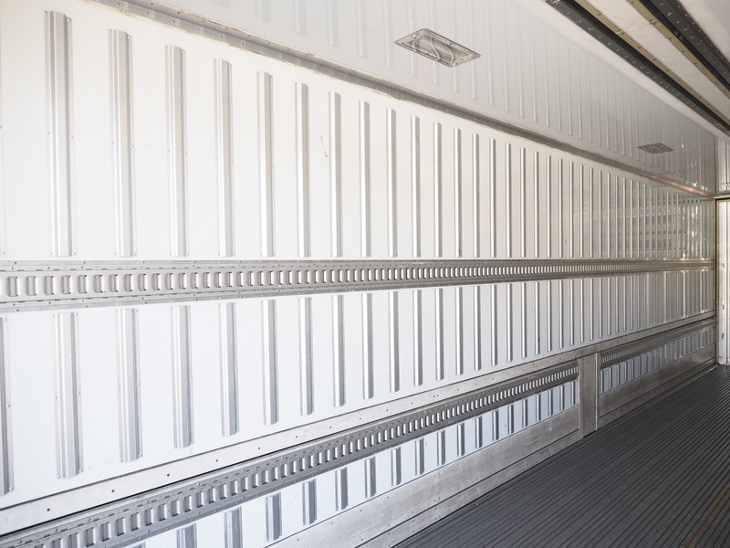 いすゞ ギガ 冷凍ウイング 大型 QKG-CYJ77A 年式 H24[写真32]