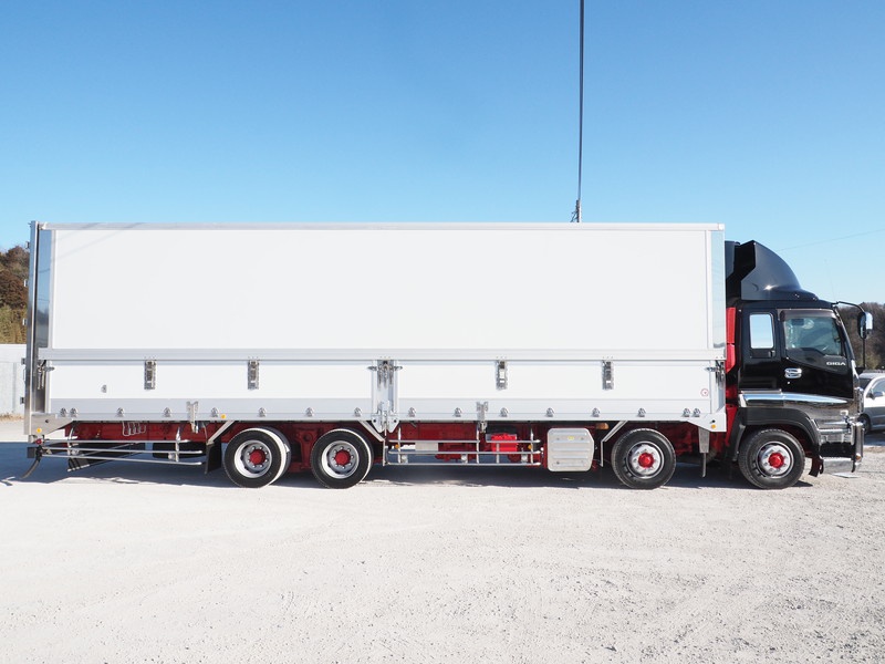 いすゞ ギガ 冷凍ウイング 大型 QKG-CYJ77A 年式 H24[写真08]
