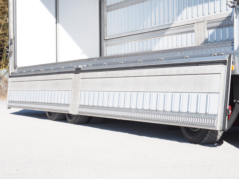 いすゞ ギガ 冷凍ウイング 大型 QKG-CYJ77A 年式 H24[写真12]