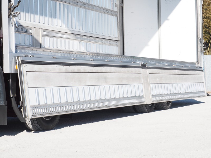 いすゞ ギガ 冷凍ウイング 大型 QKG-CYJ77A 年式 H24[写真23]