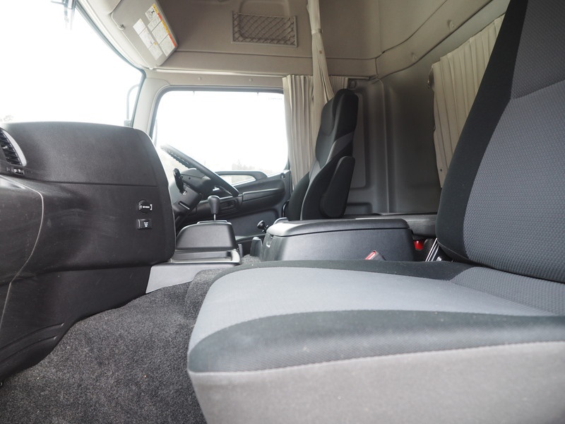 日野 グランドプロフィア ウイング車 大型 QPG-FW1EXEG 年式 H29[写真40]