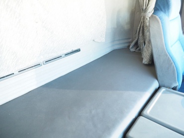 いすゞ ギガ 冷凍ウイング 大型 QKG-CYJ77A 年式 H24 [写真38]