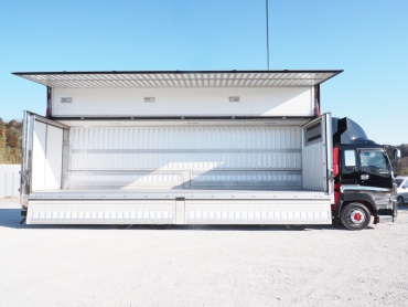 いすゞ ギガ 冷凍ウイング 大型 QKG-CYJ77A 年式 H24 [写真11]